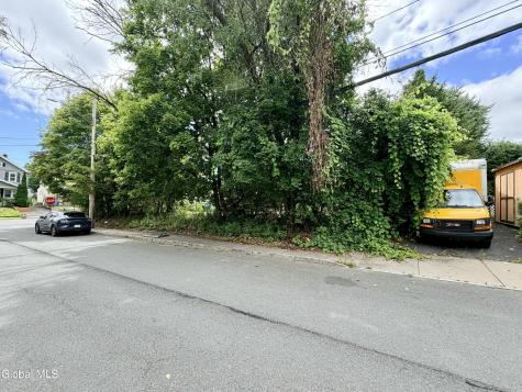 319 Mccarty Avenue Albany NY 12209