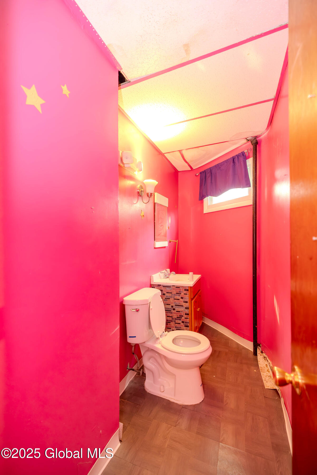 1374 10th Avenue Schenectady NY 12303