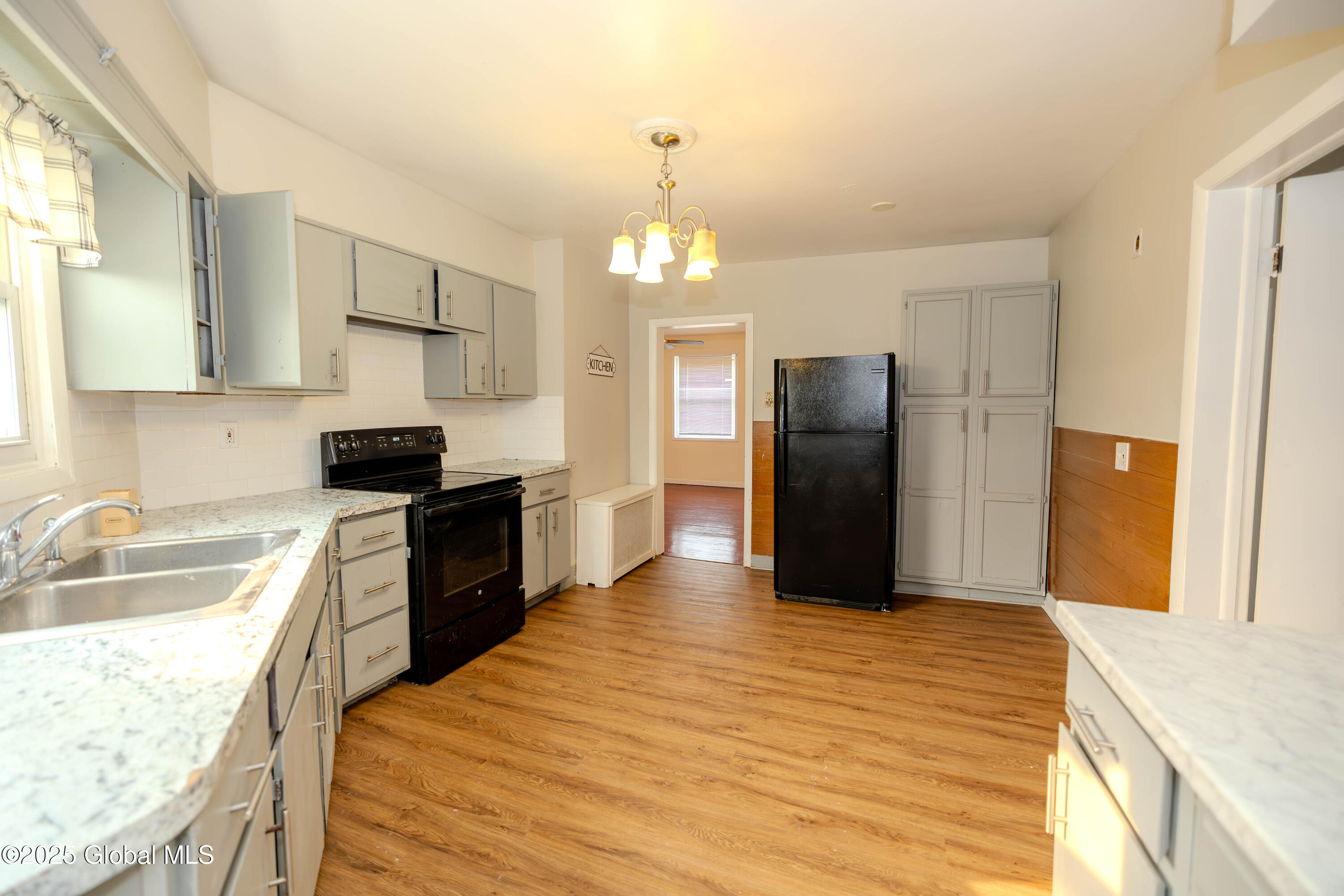 1374 10th Avenue Schenectady NY 12303