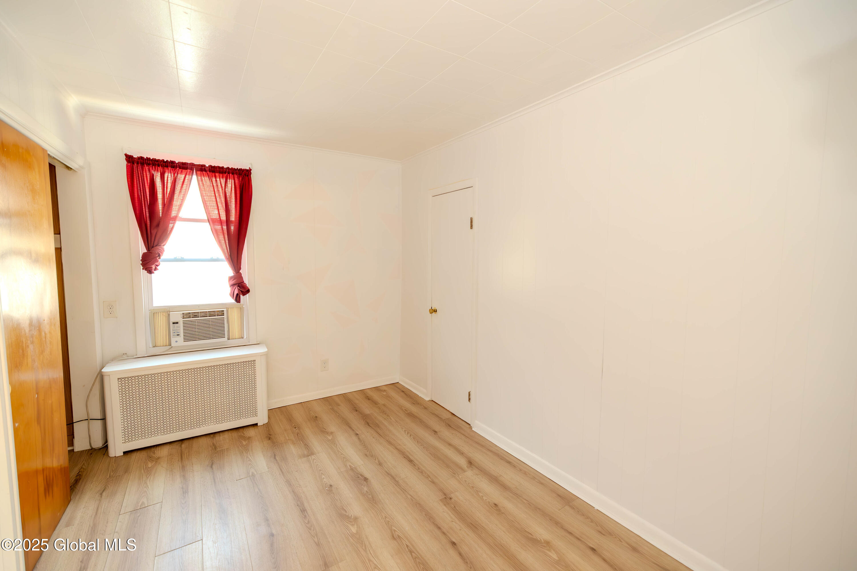 1374 10th Avenue Schenectady NY 12303