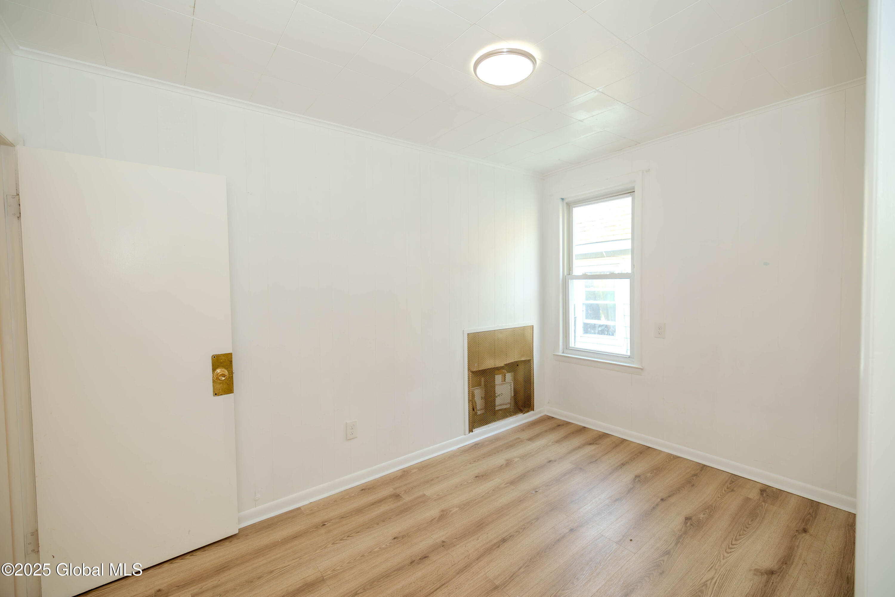 1374 10th Avenue Schenectady NY 12303