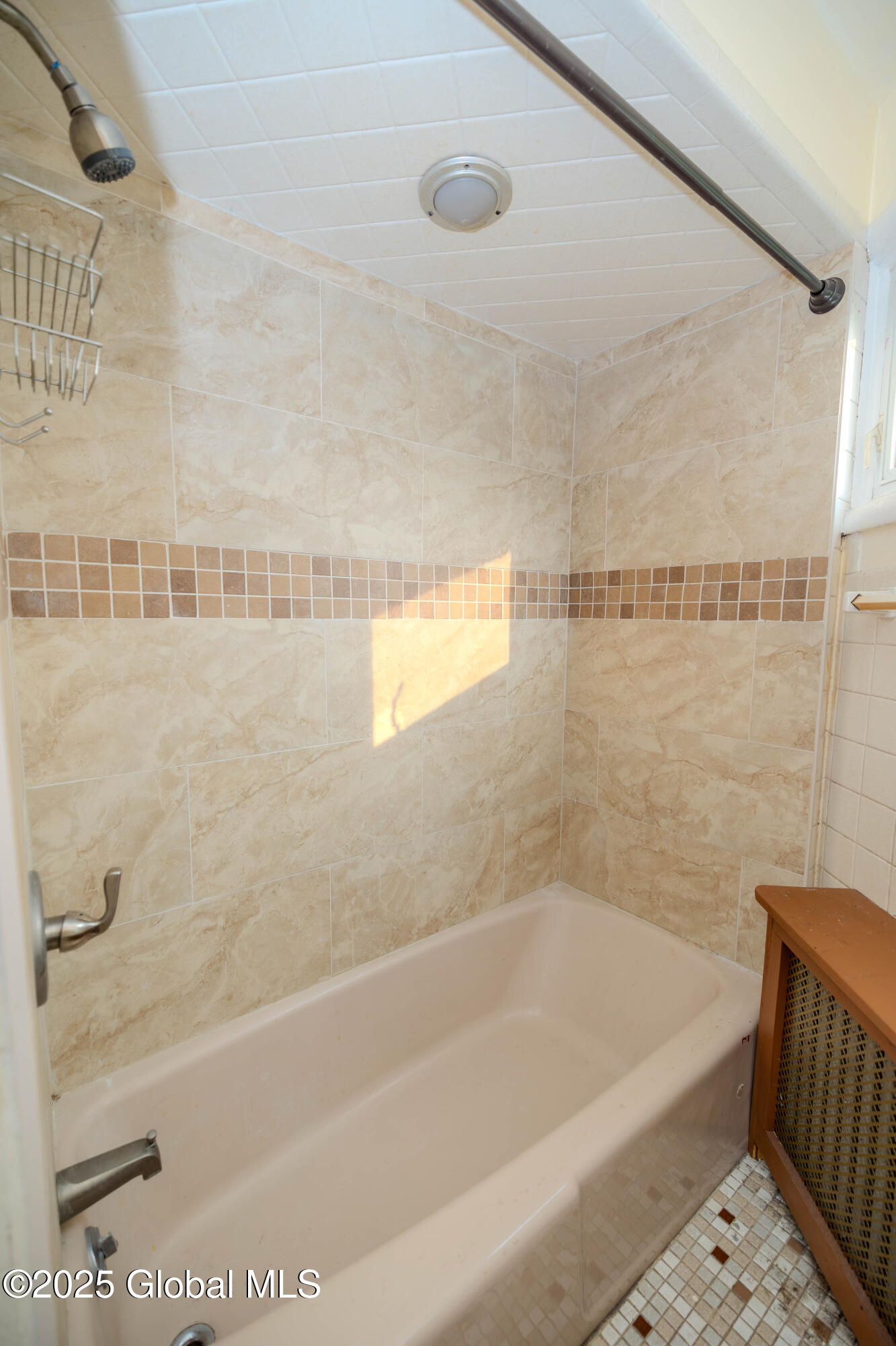 1374 10th Avenue Schenectady NY 12303