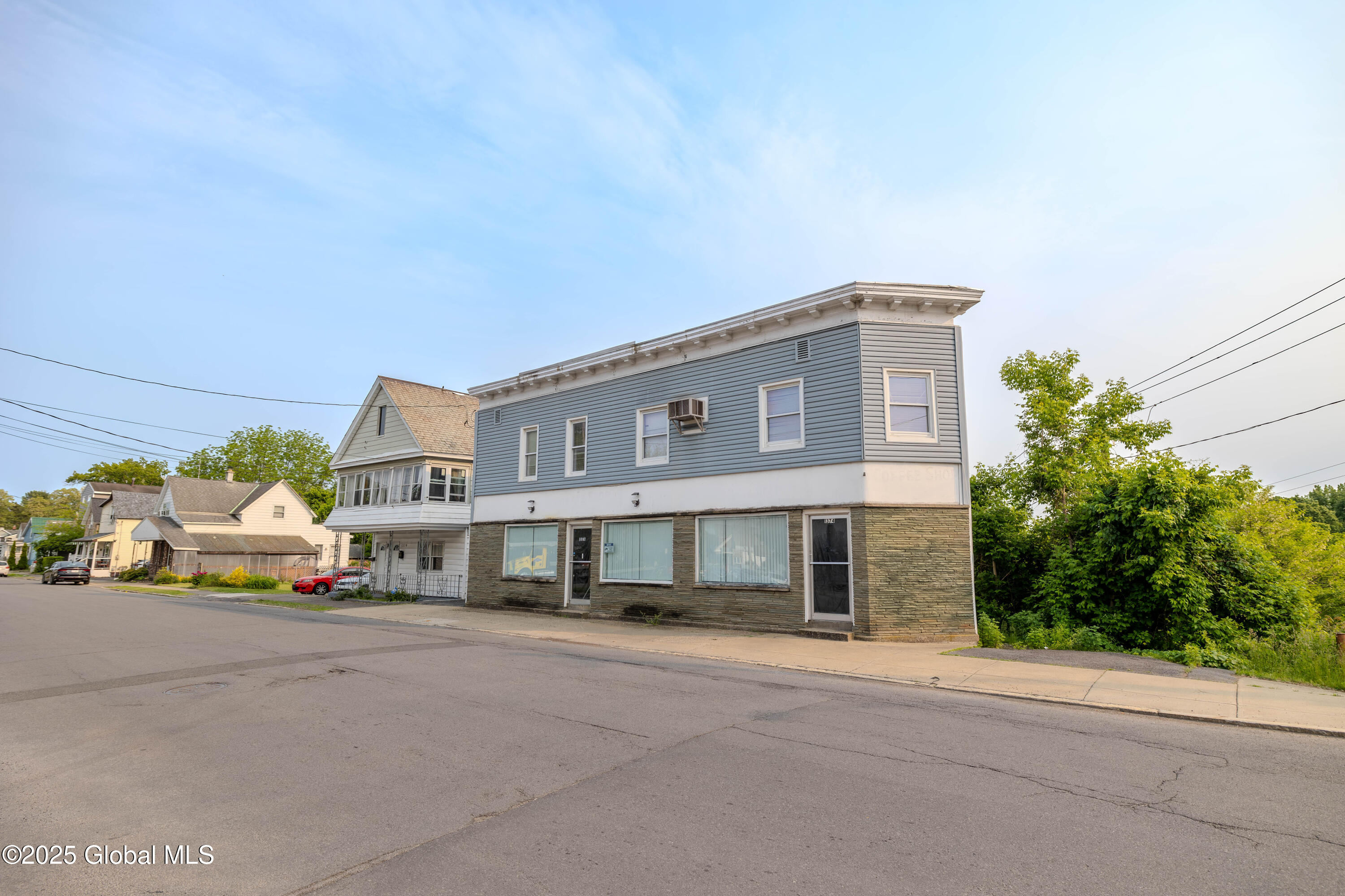 1374 10th Avenue Schenectady NY 12303