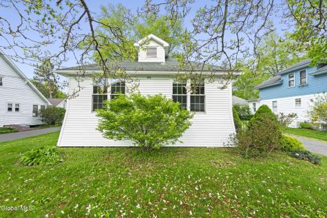 294-296 New Salem South Road Voorheesville NY 12186