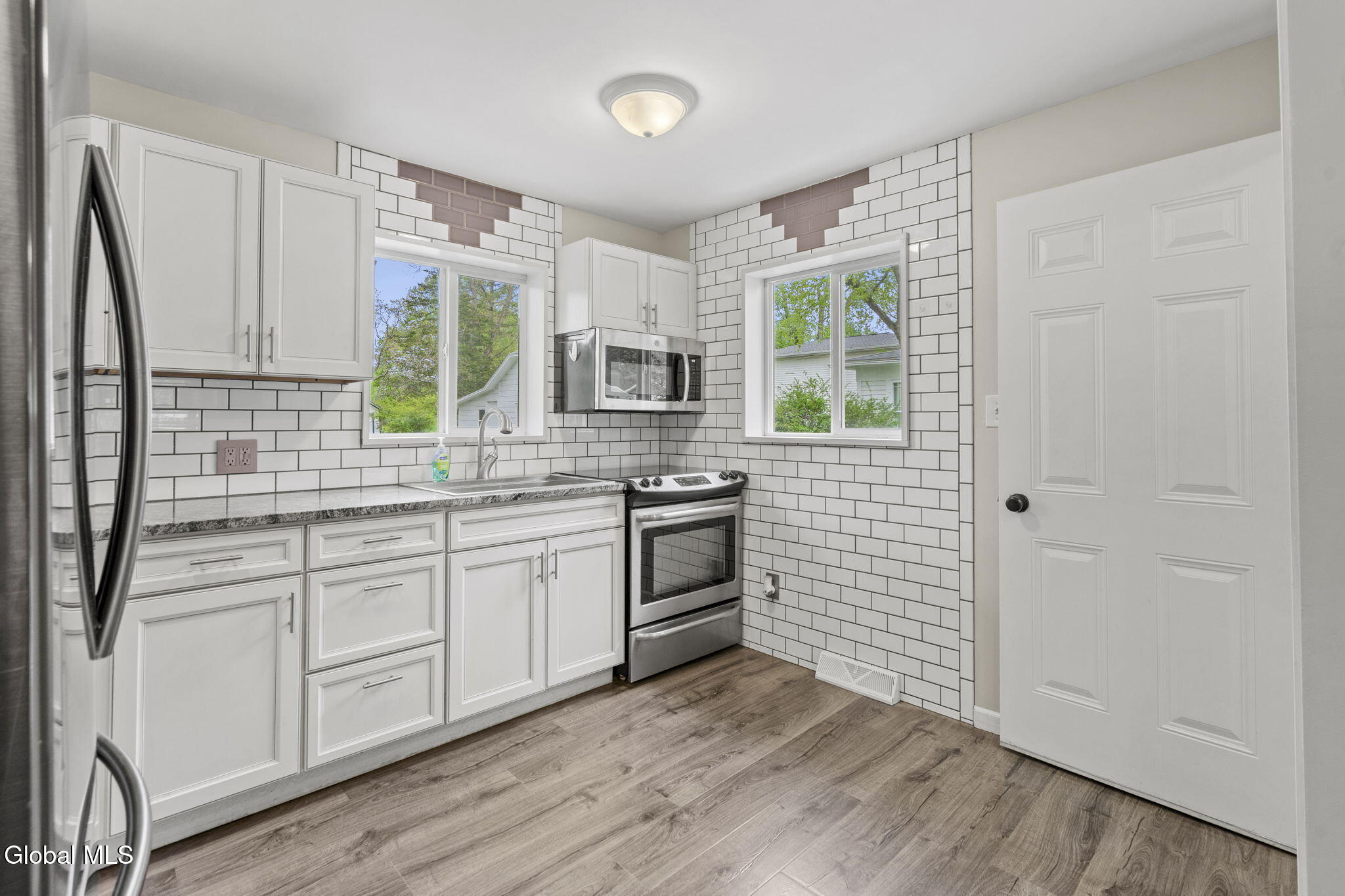 294-296 New Salem South Road Voorheesville NY 12186
