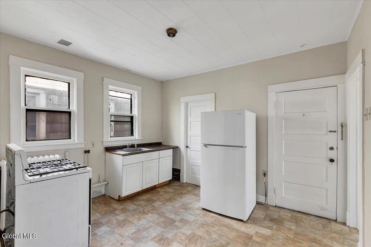 354 Second Avenue Albany NY 12209