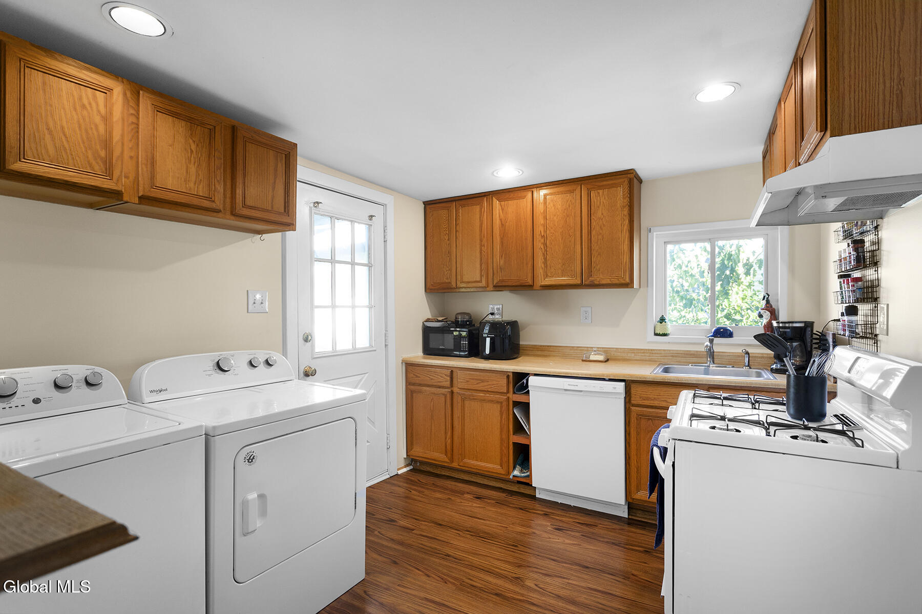 43 Ash Street Saratoga Springs NY 12866