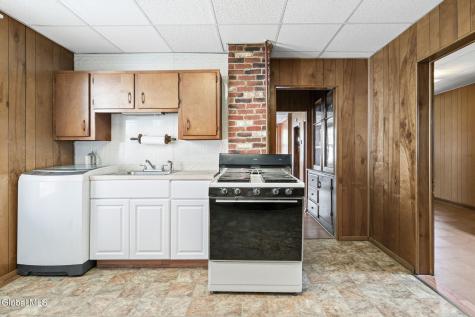 244 Park Place Schenectady NY 12305