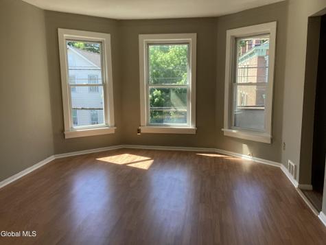 244 Park Place Schenectady NY 12305