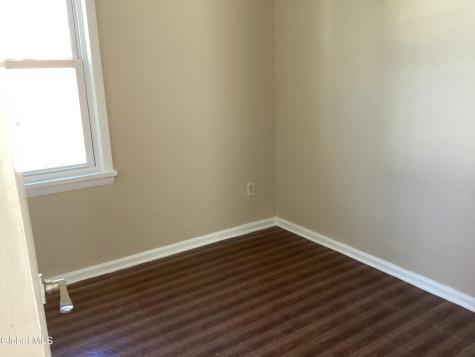 244 Park Place Schenectady NY 12305