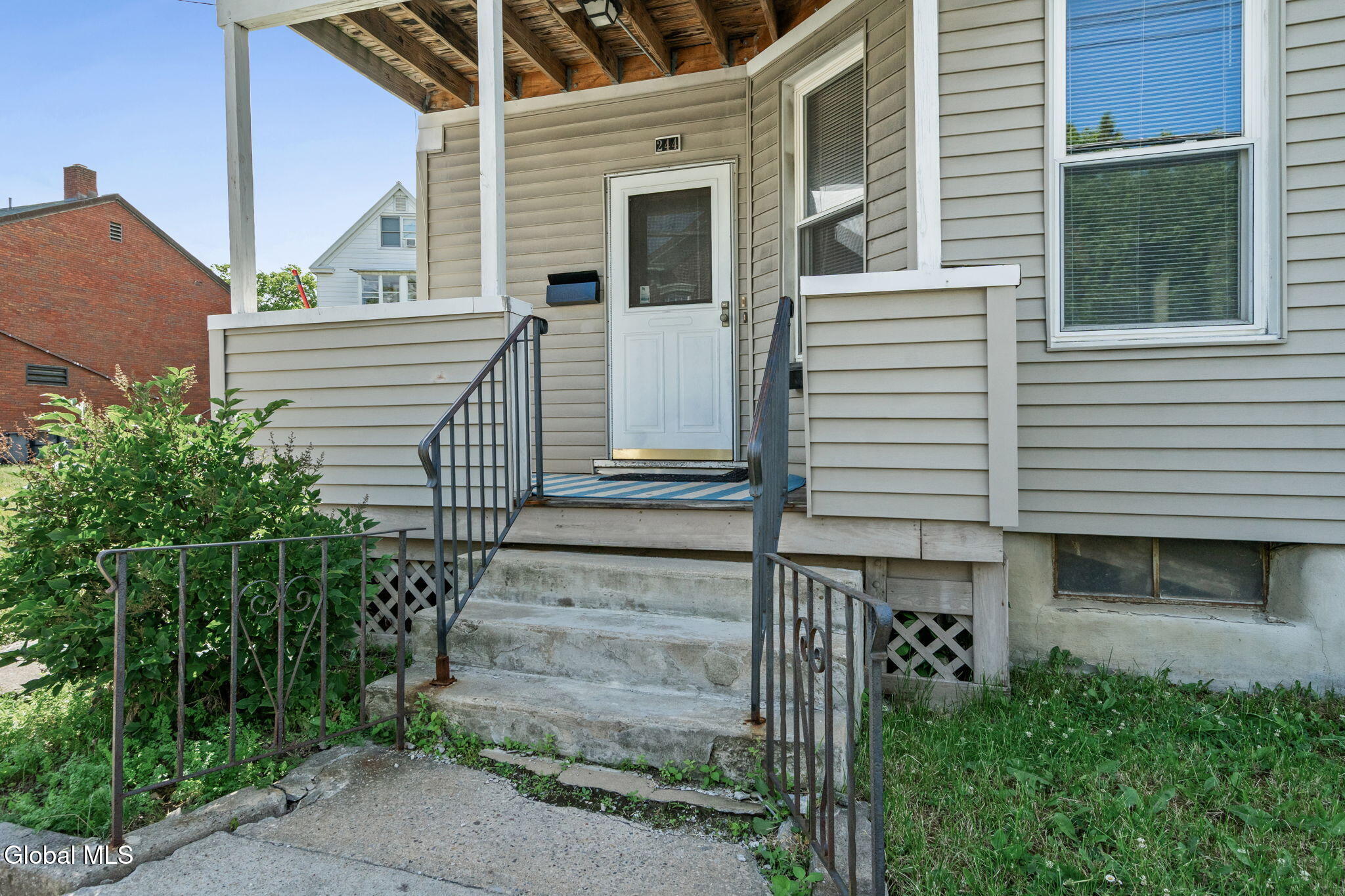 244 Park Place Schenectady NY 12305