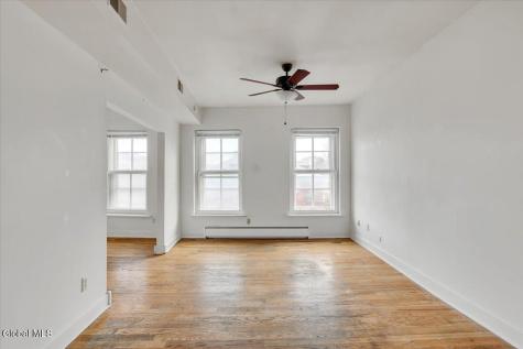 418 Madison Avenue Albany NY 12210