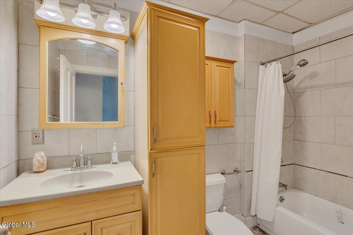 418 Madison Avenue Albany NY 12210