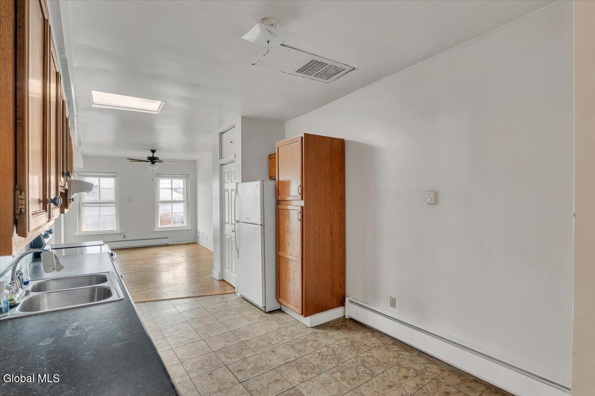 418 Madison Avenue Albany NY 12210