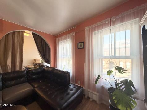 418 Madison Avenue Albany NY 12210