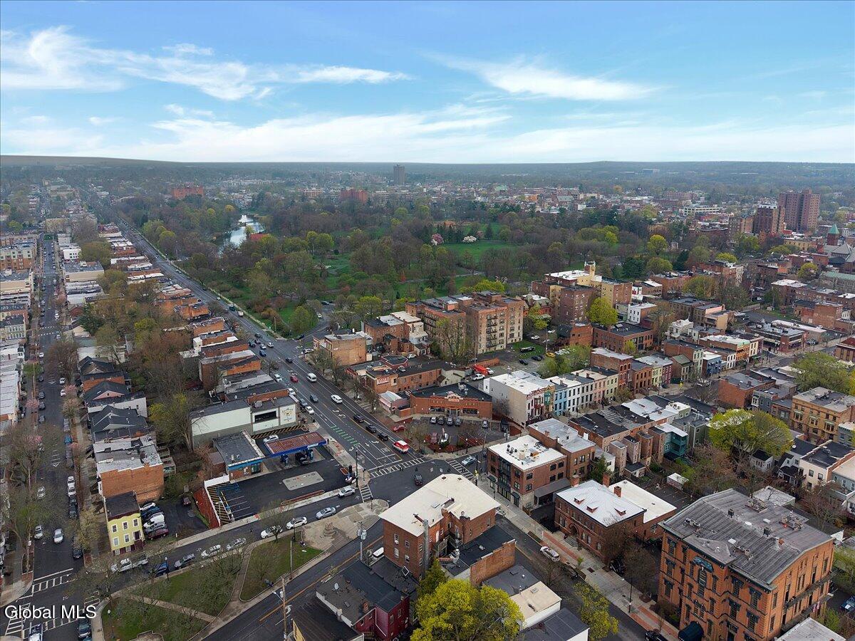 418 Madison Avenue Albany NY 12210