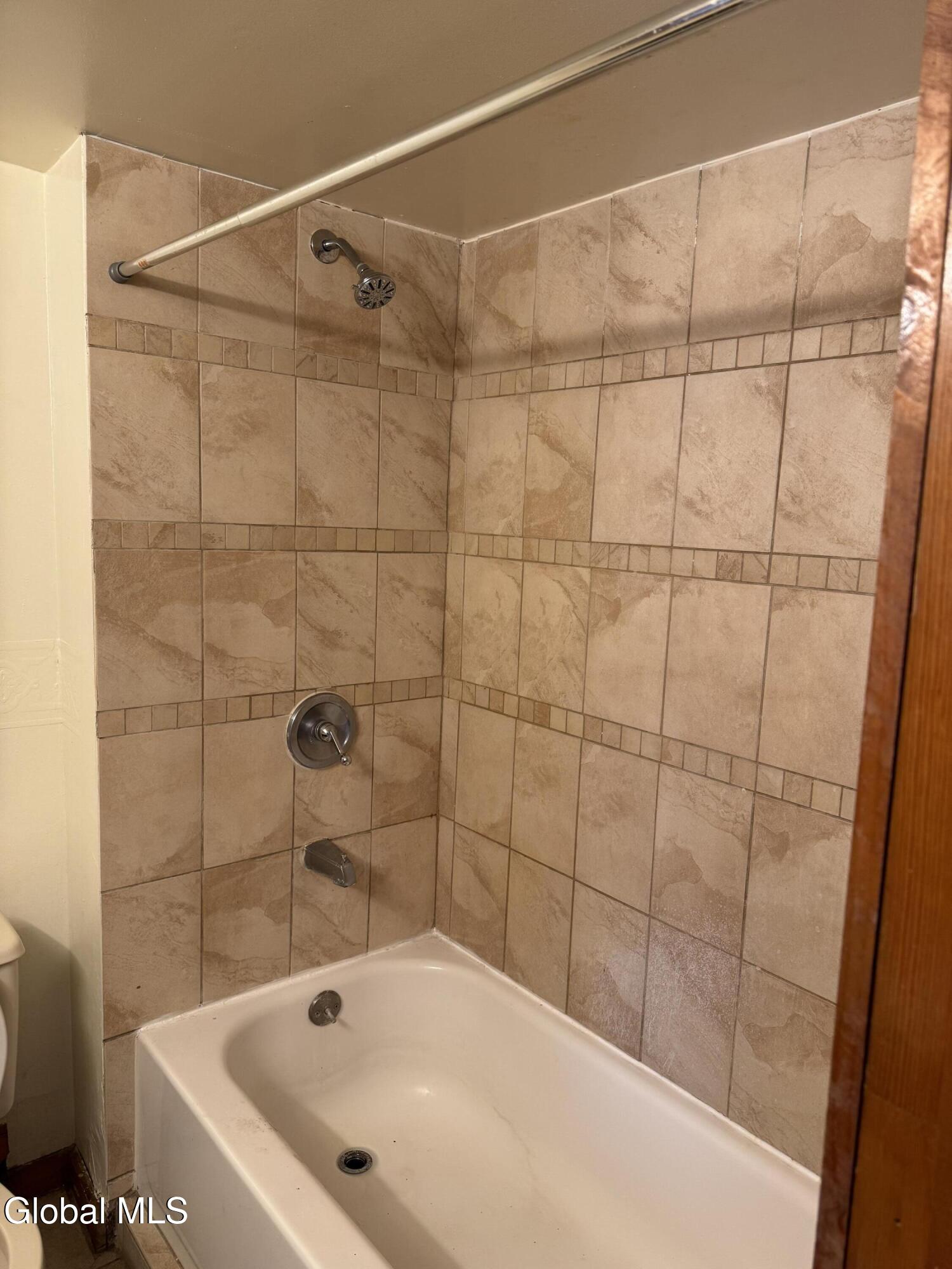 212 Regent Street Saratoga Springs NY 12866