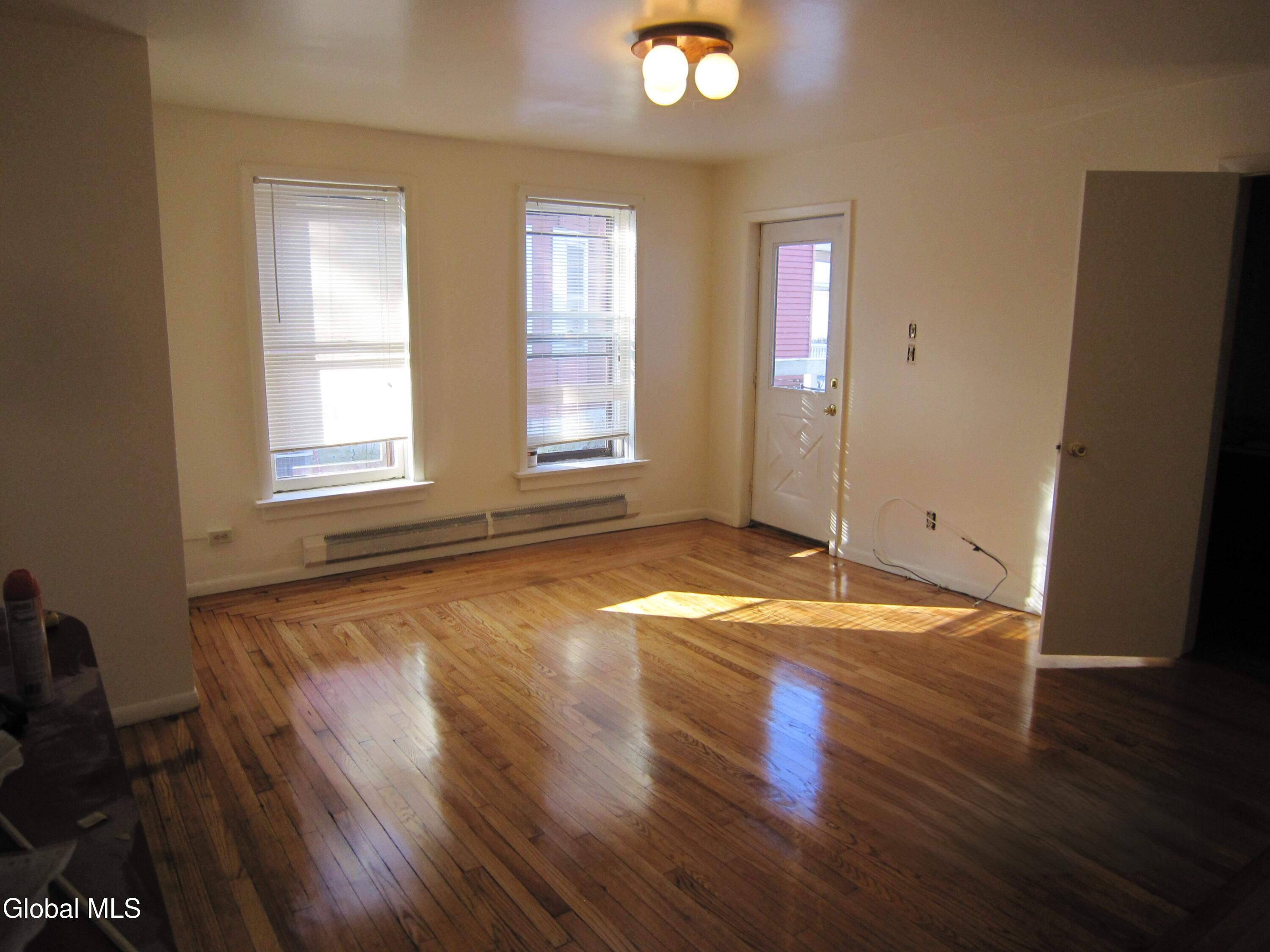 212 Regent Street Saratoga Springs NY 12866