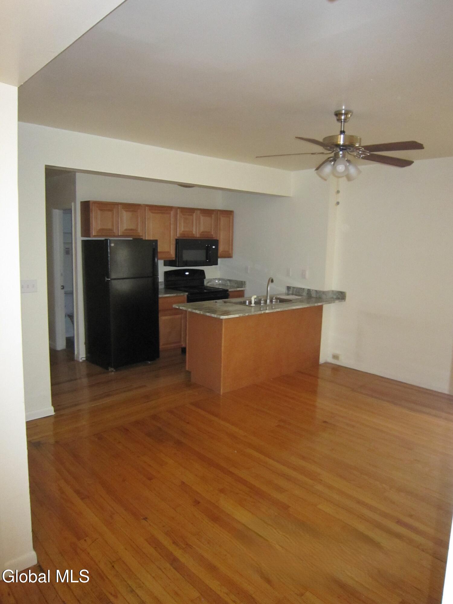 212 Regent Street Saratoga Springs NY 12866