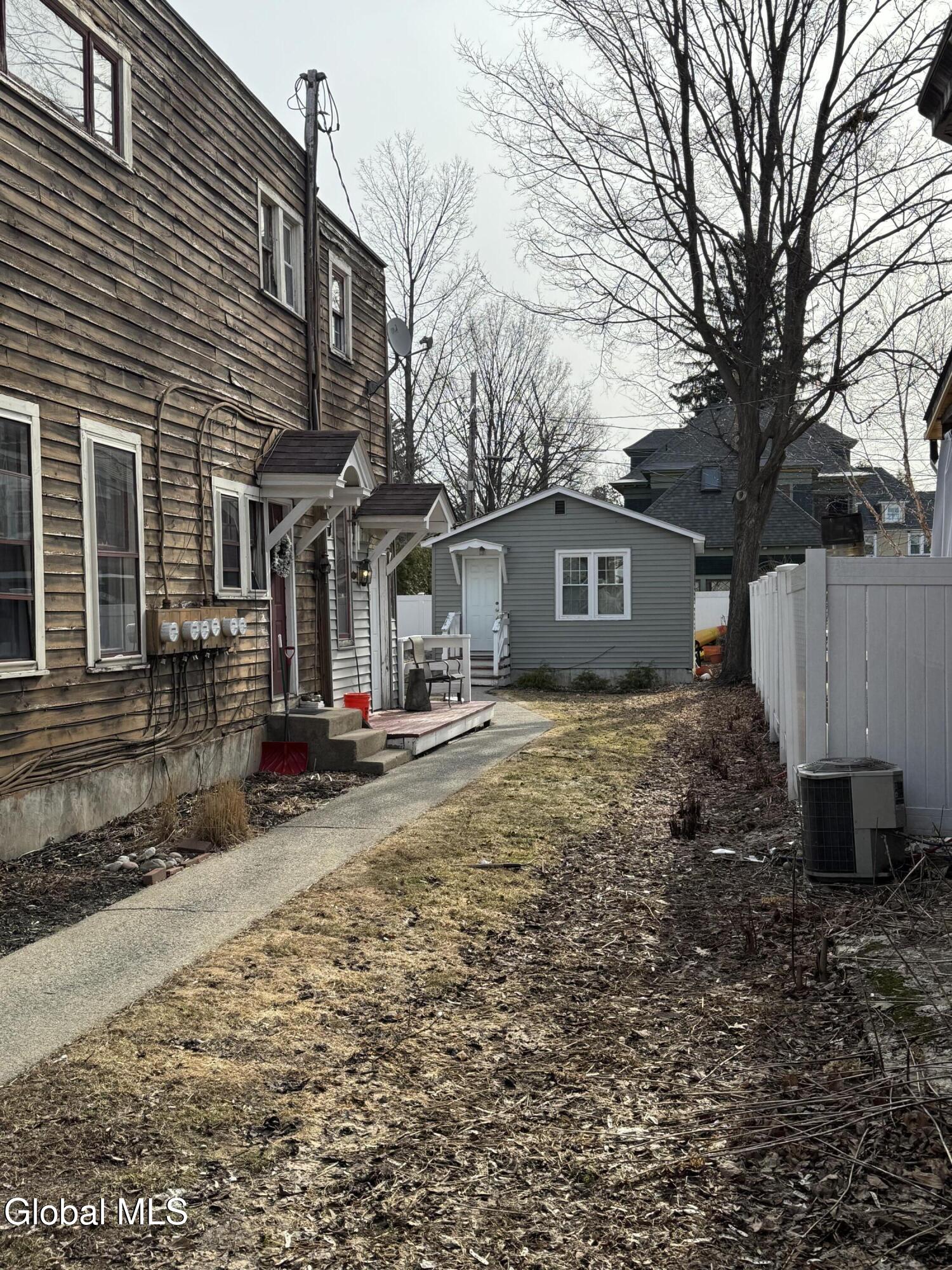 212 Regent Street Saratoga Springs NY 12866