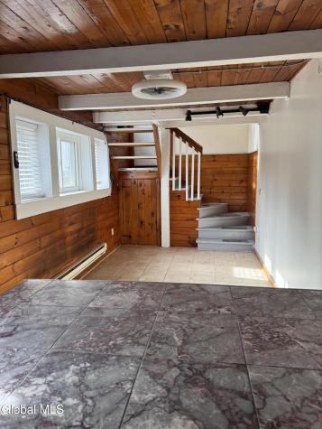 212 Regent Street Saratoga Springs NY 12866