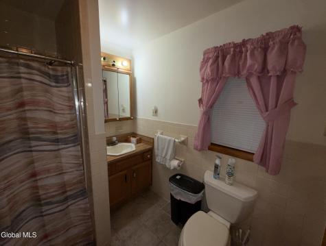 889 5th Avenue Troy NY 12182