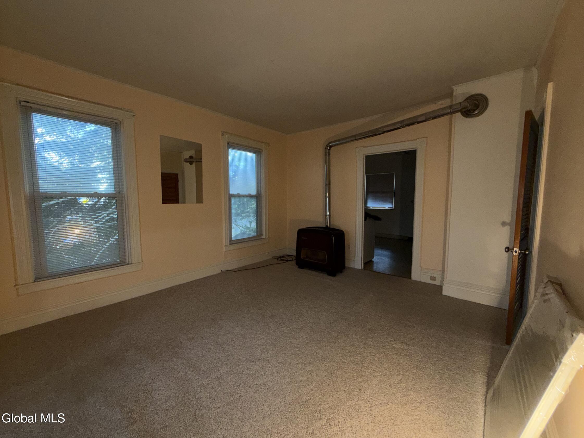889 5th Avenue Troy NY 12182