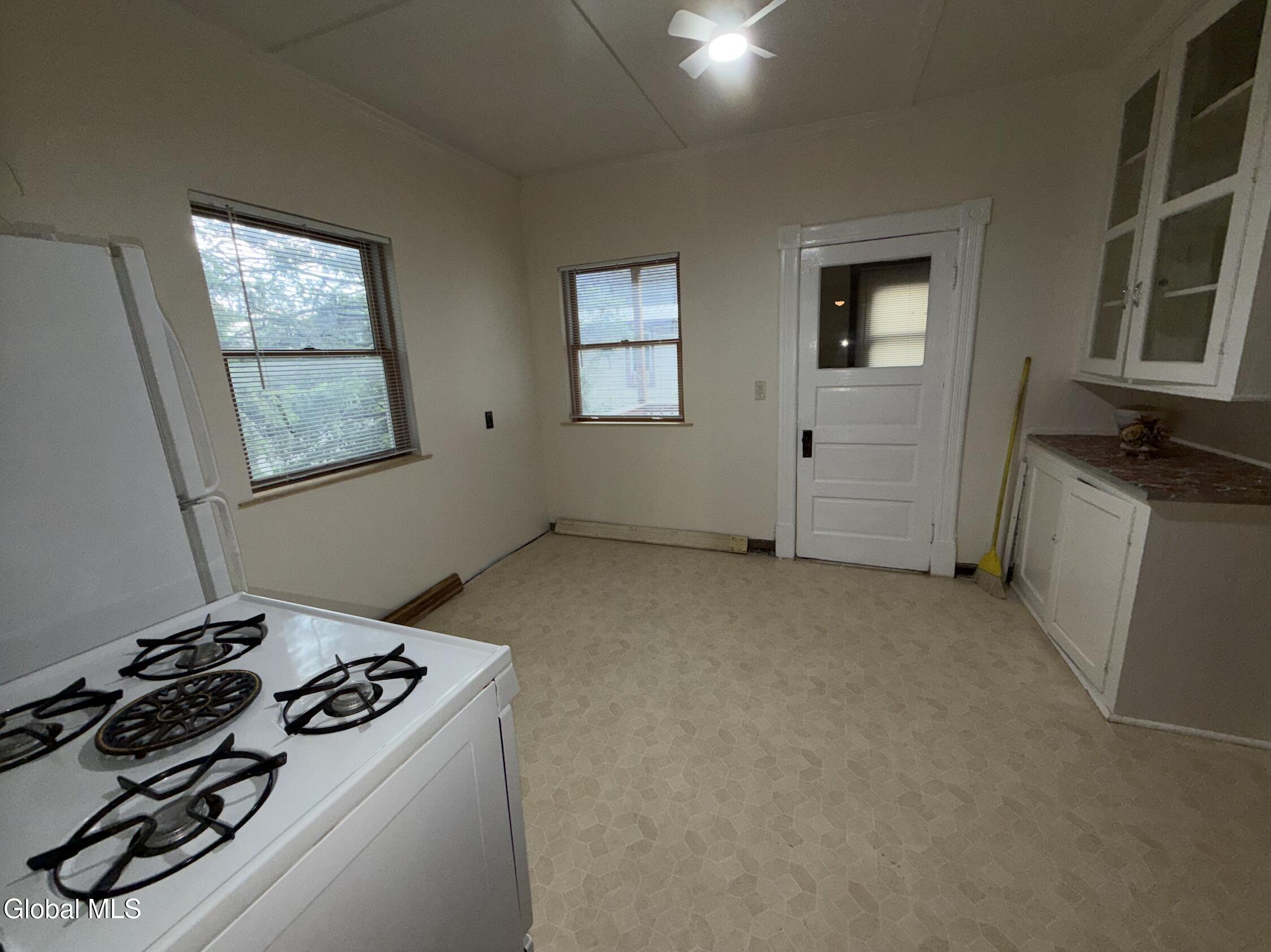 889 5th Avenue Troy NY 12182