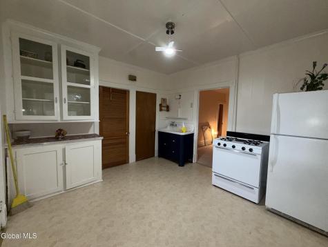 889 5th Avenue Troy NY 12182