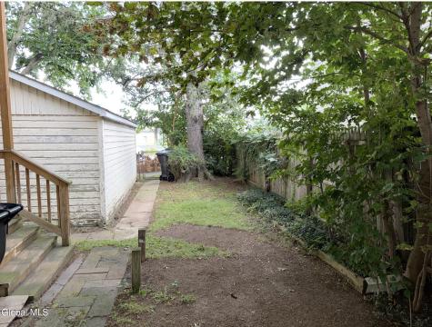 889 5th Avenue Troy NY 12182