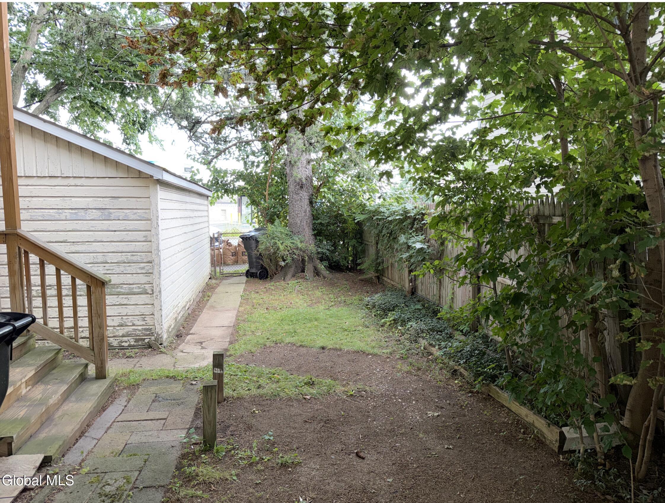 889 5th Avenue Troy NY 12182