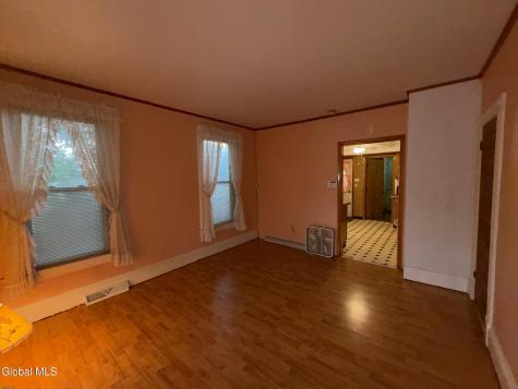 889 5th Avenue Troy NY 12182