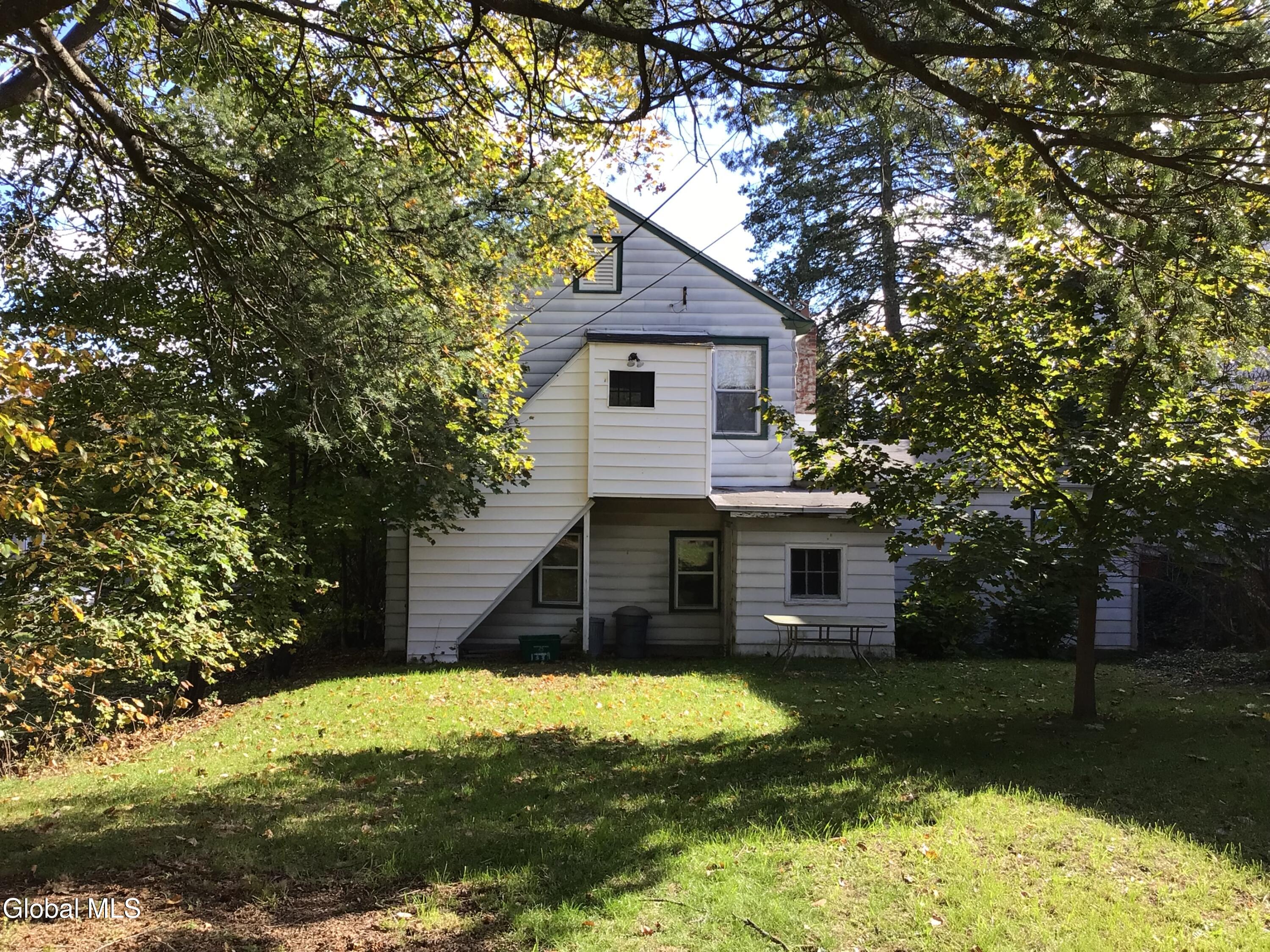1339 3rd Avenue Watervliet NY 12189