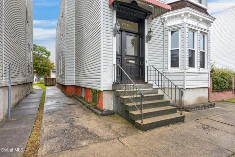 1516 3rd Avenue Watervliet NY 12189