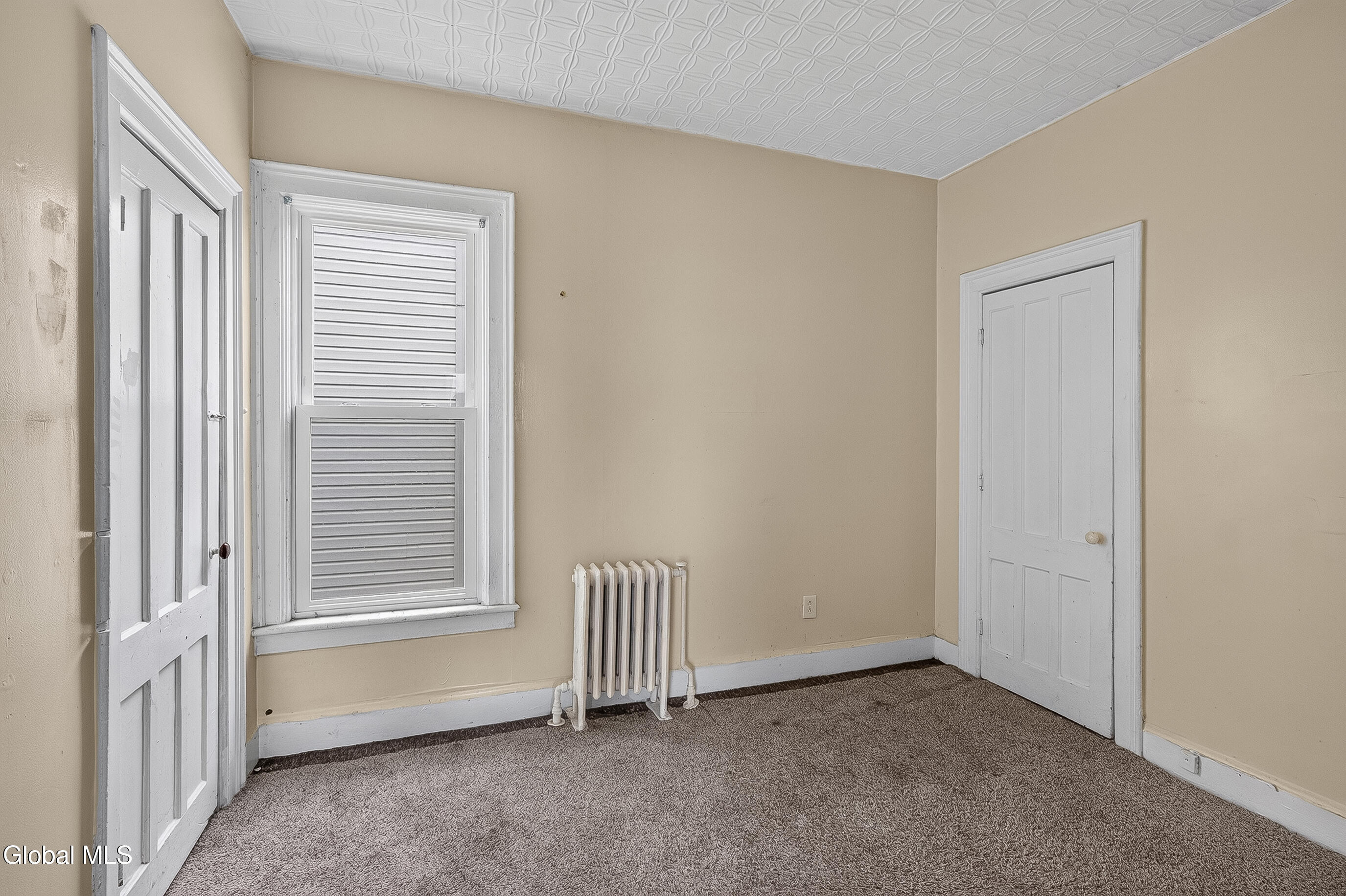 1516 3rd Avenue Watervliet NY 12189