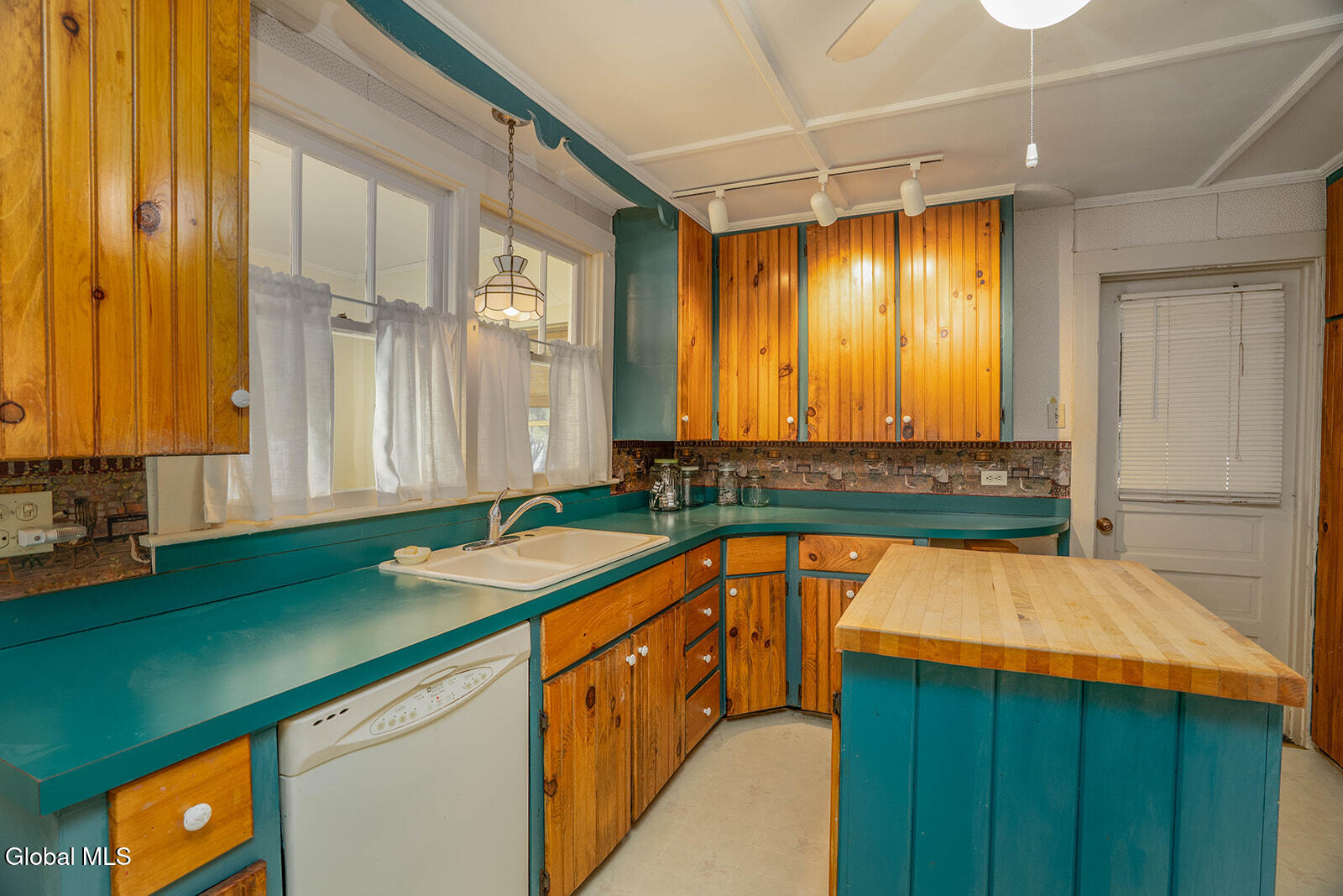 24 Mowry Avenue Greenwich NY 12834