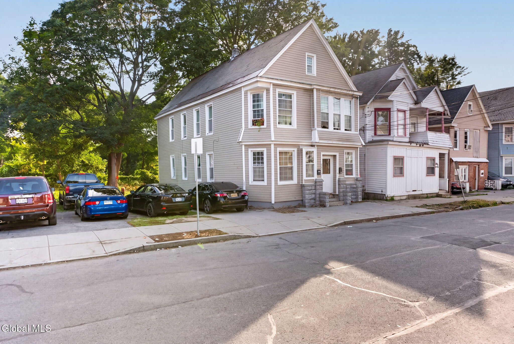 912 Strong Street Schenectady NY 12307