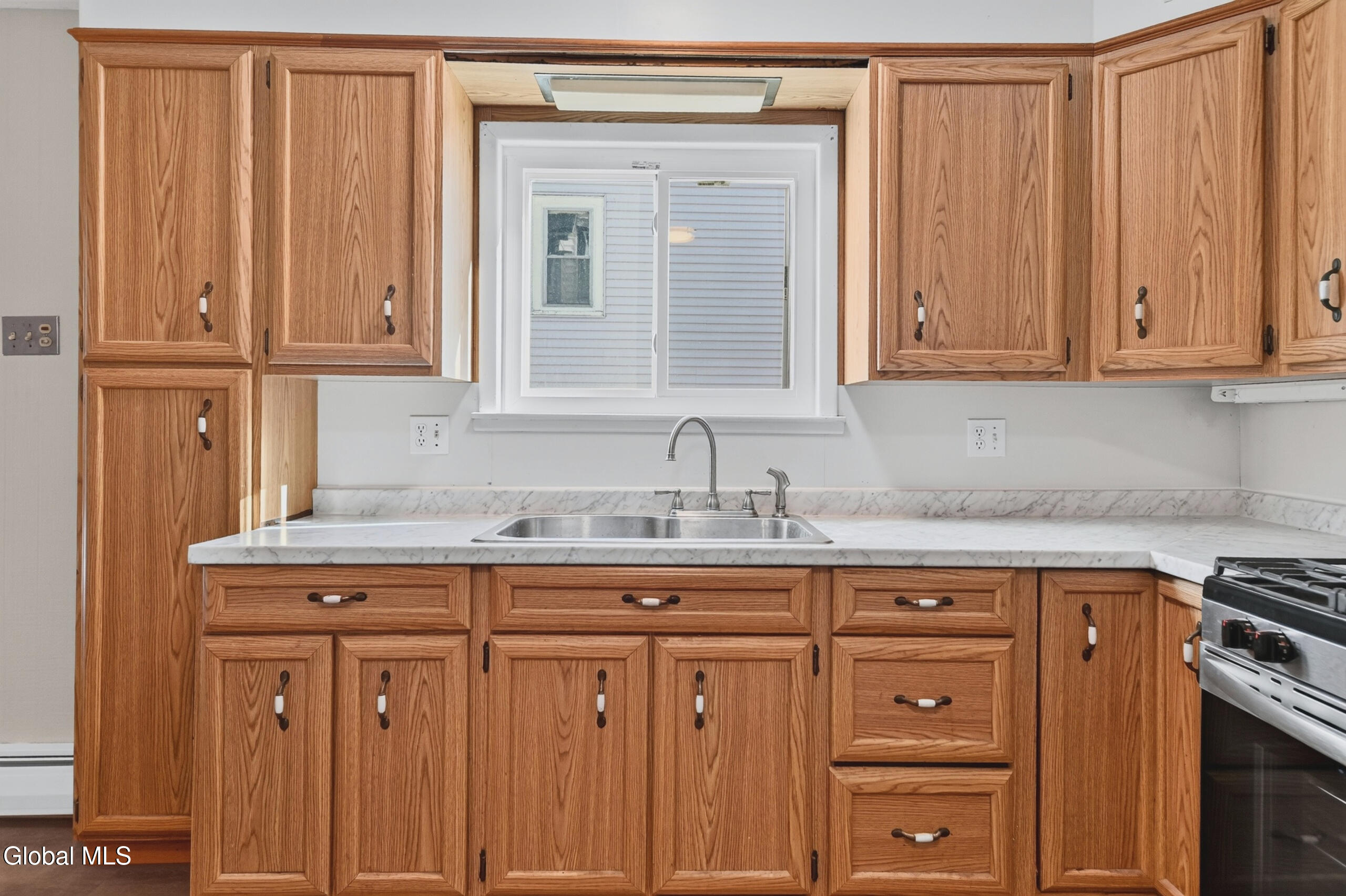 9 Academy Place Gloversville NY 12078