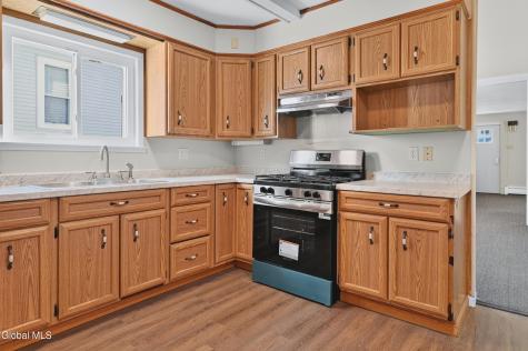 9 Academy Place Gloversville NY 12078