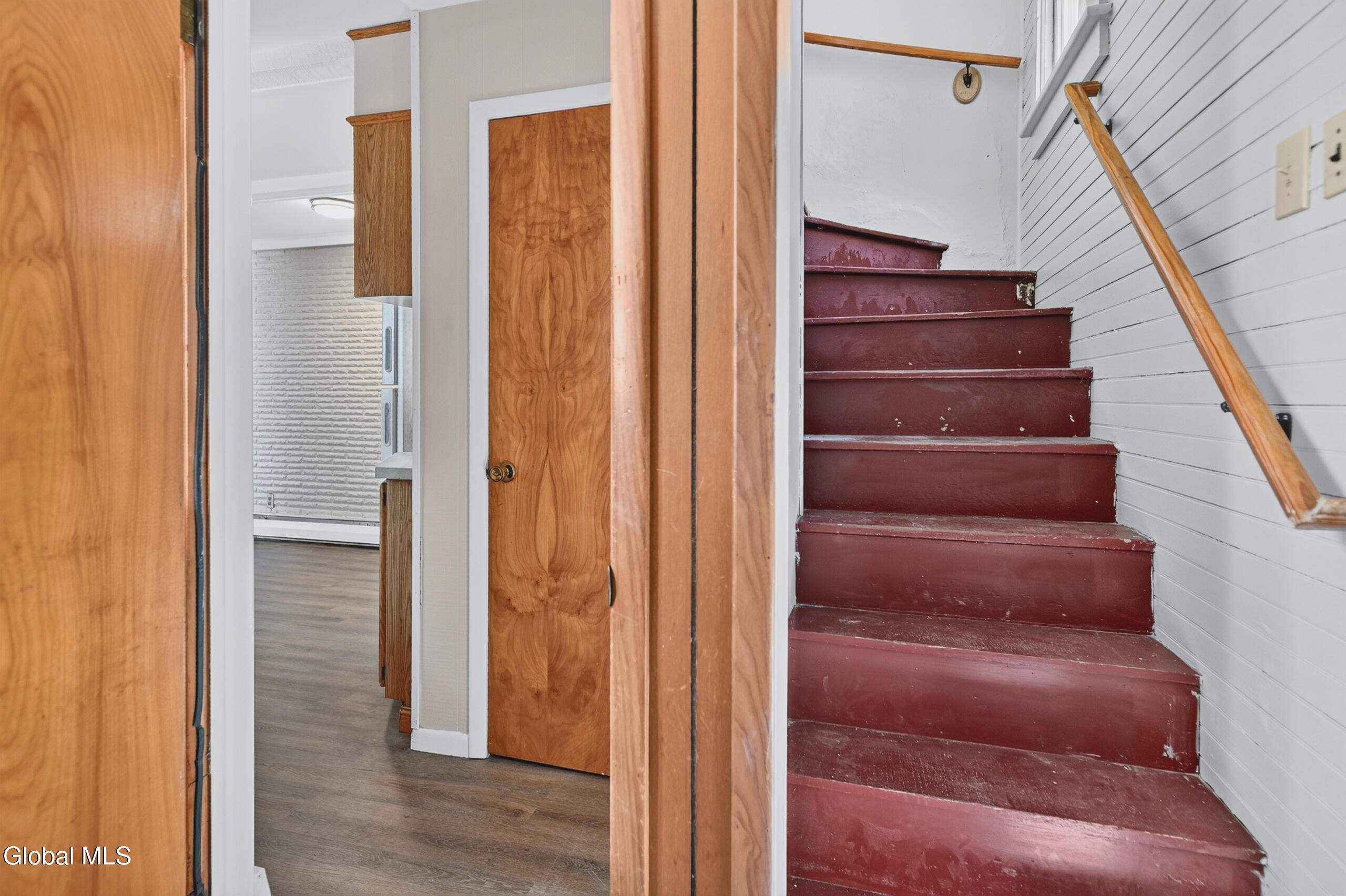9 Academy Place Gloversville NY 12078