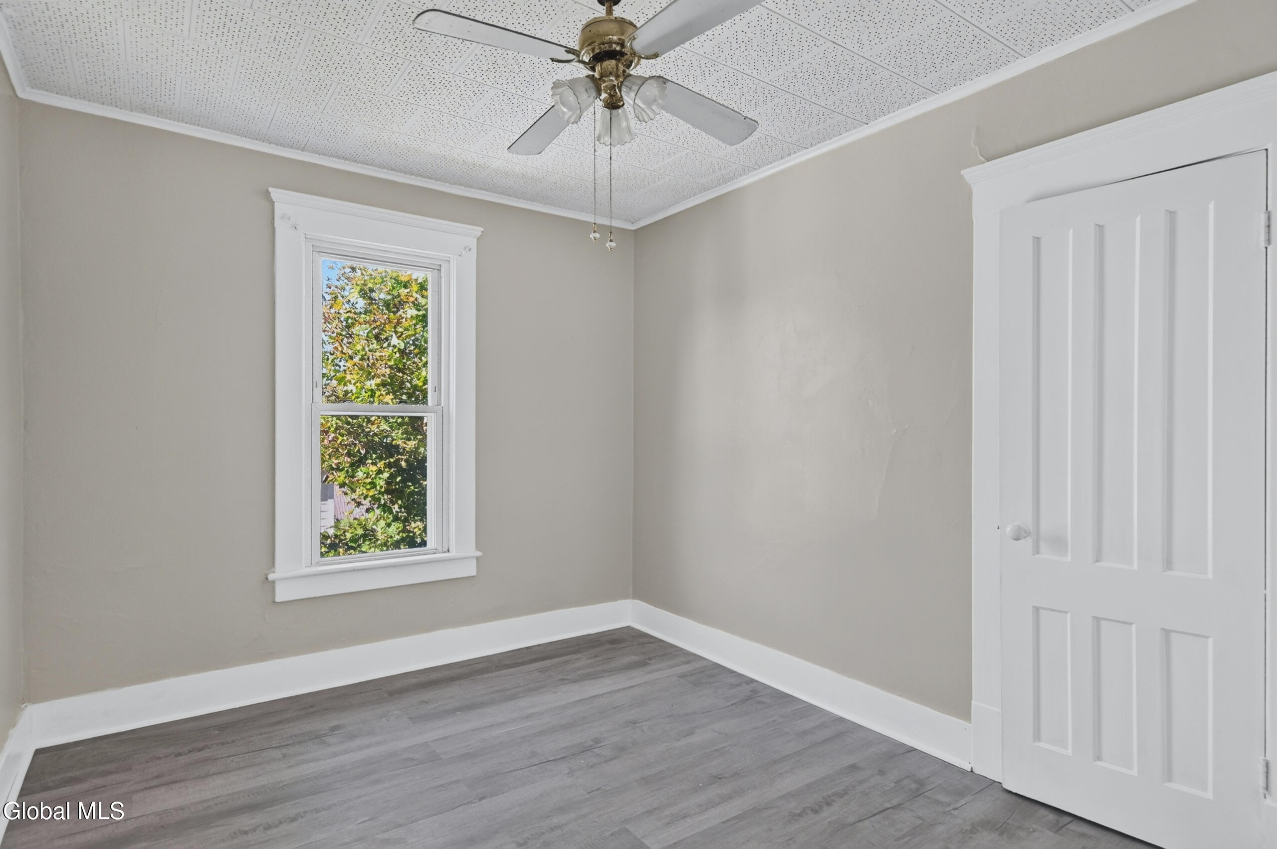 9 Academy Place Gloversville NY 12078