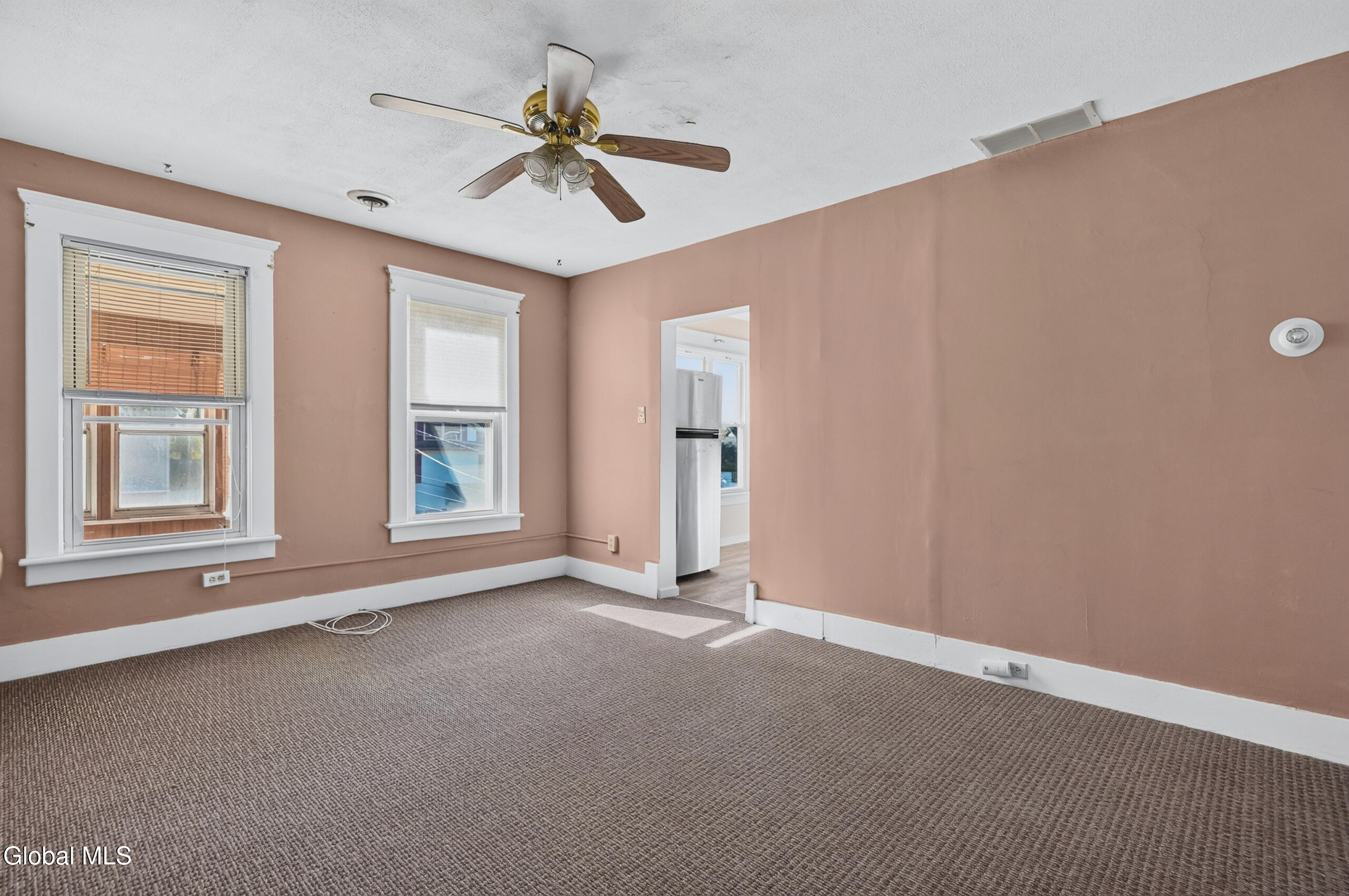 9 Academy Place Gloversville NY 12078