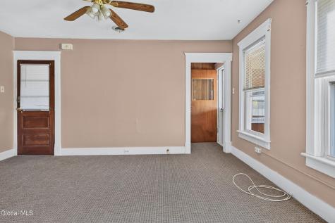 9 Academy Place Gloversville NY 12078