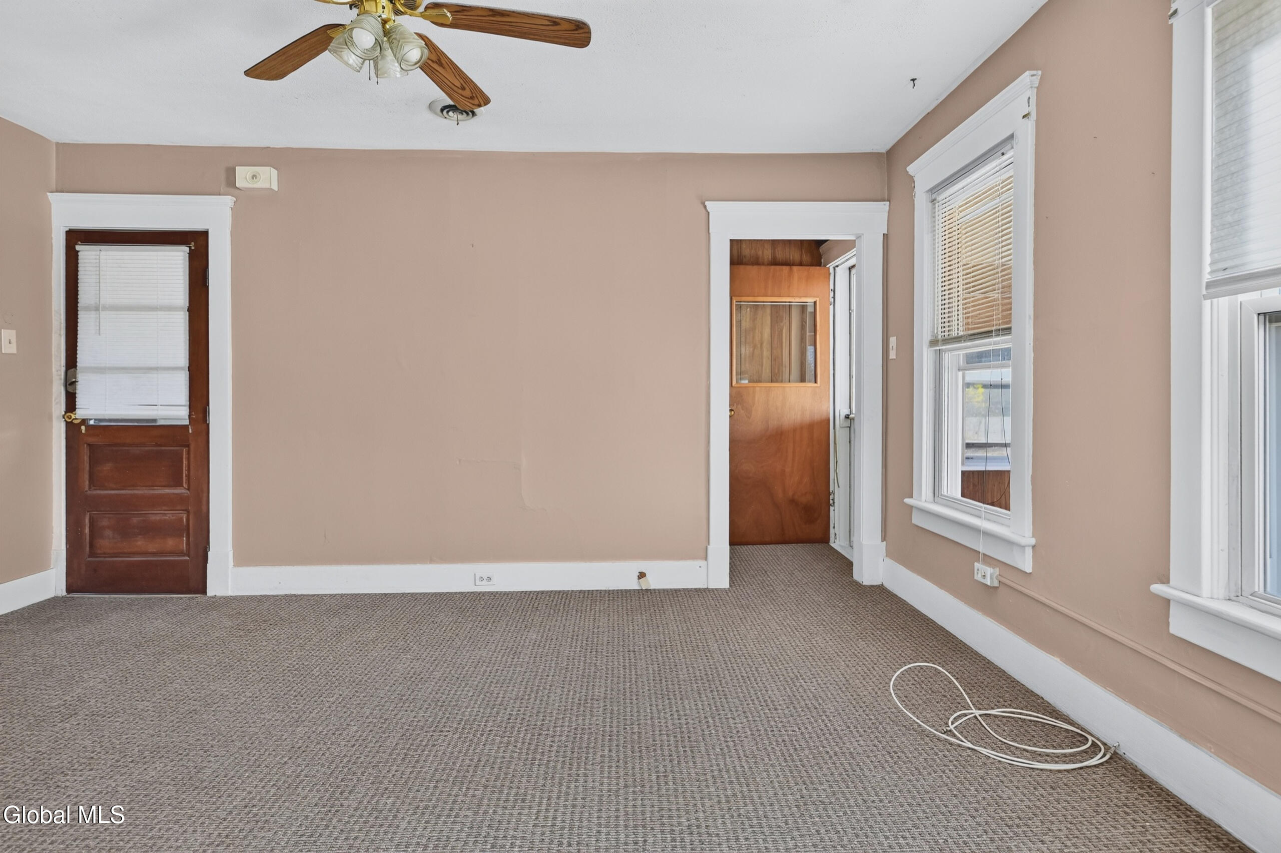 9 Academy Place Gloversville NY 12078