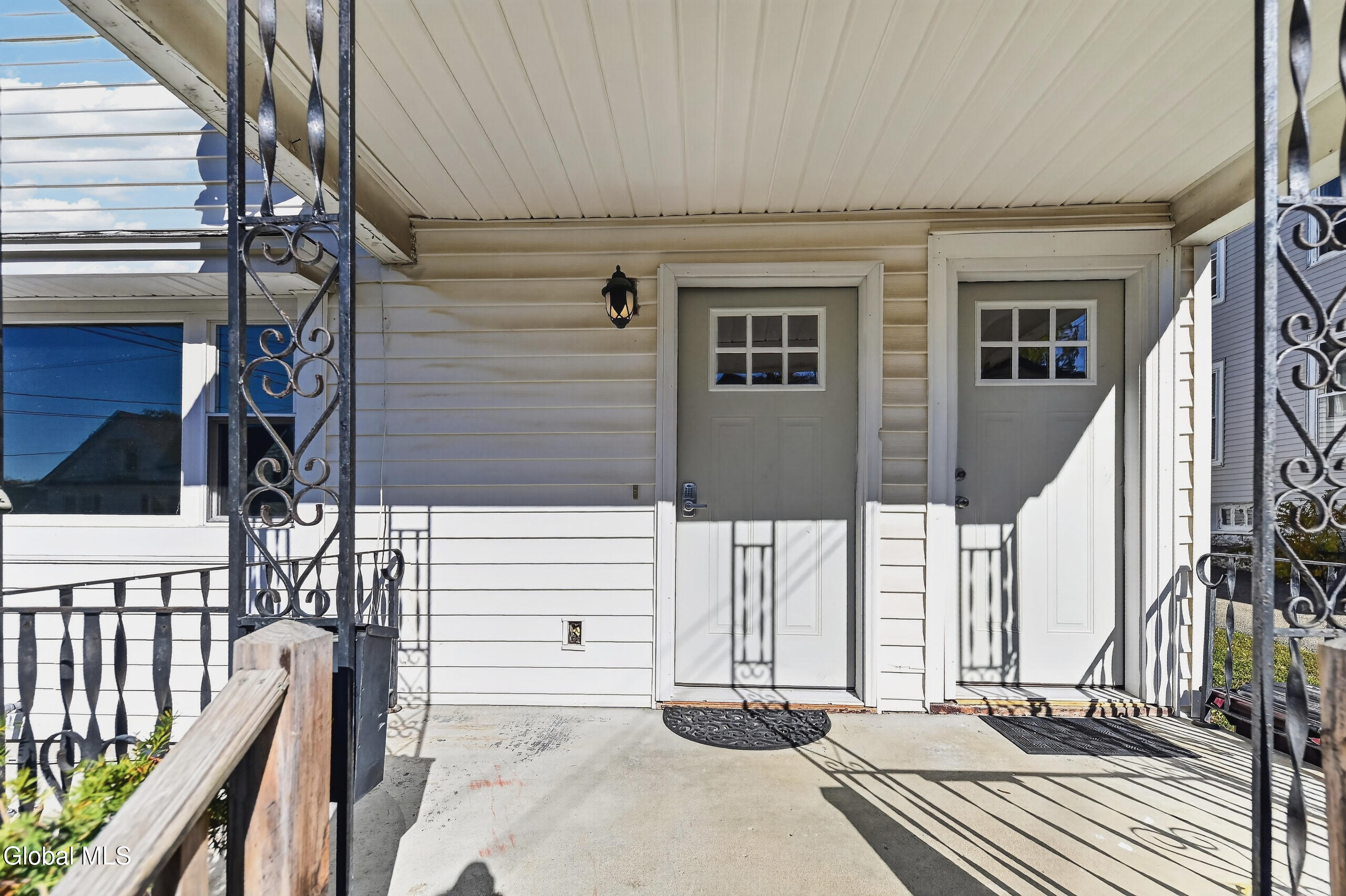 9 Academy Place Gloversville NY 12078
