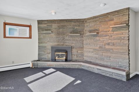 9 Academy Place Gloversville NY 12078