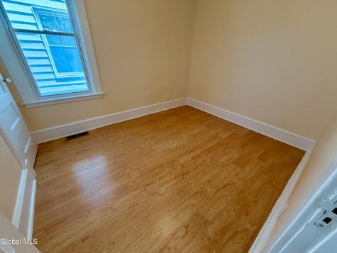 534 N Brandywine Avenue Schenectady NY 12308