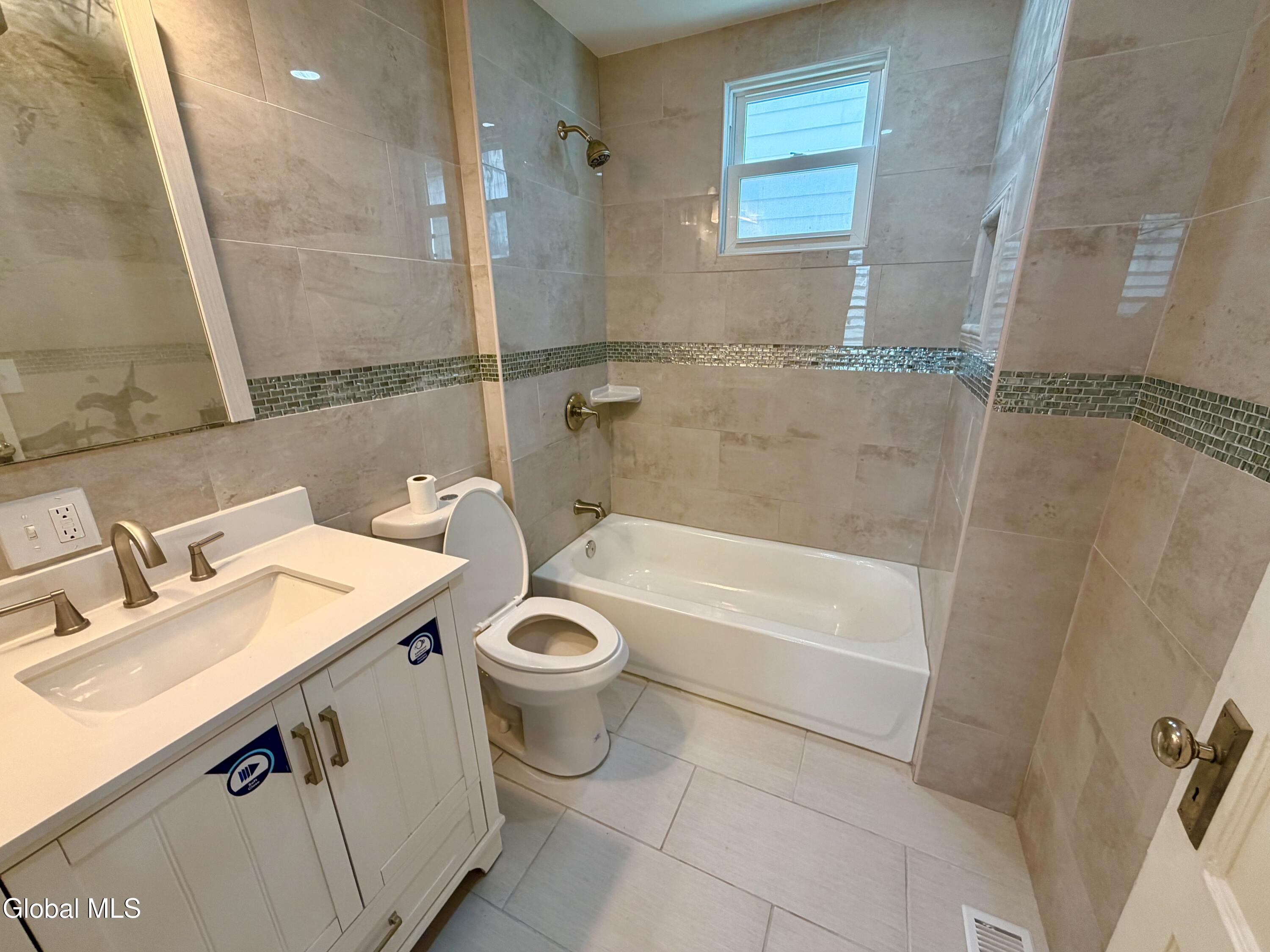 534 N Brandywine Avenue Schenectady NY 12308
