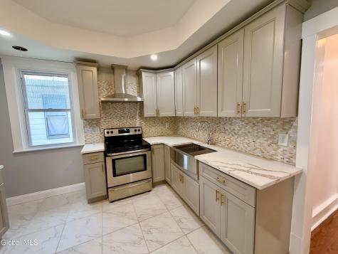 534 N Brandywine Avenue Schenectady NY 12308