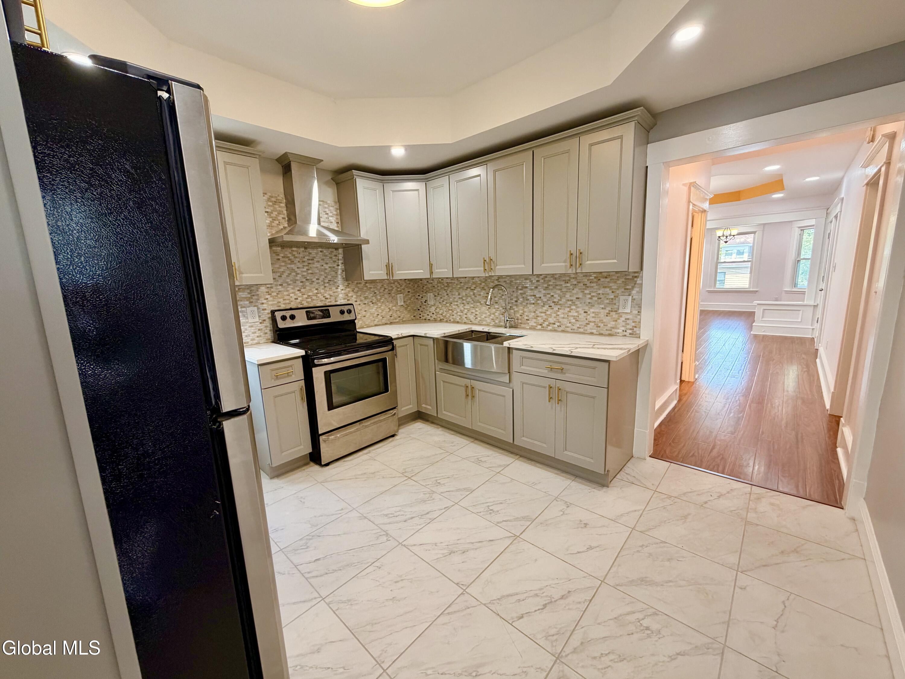 534 N Brandywine Avenue Schenectady NY 12308